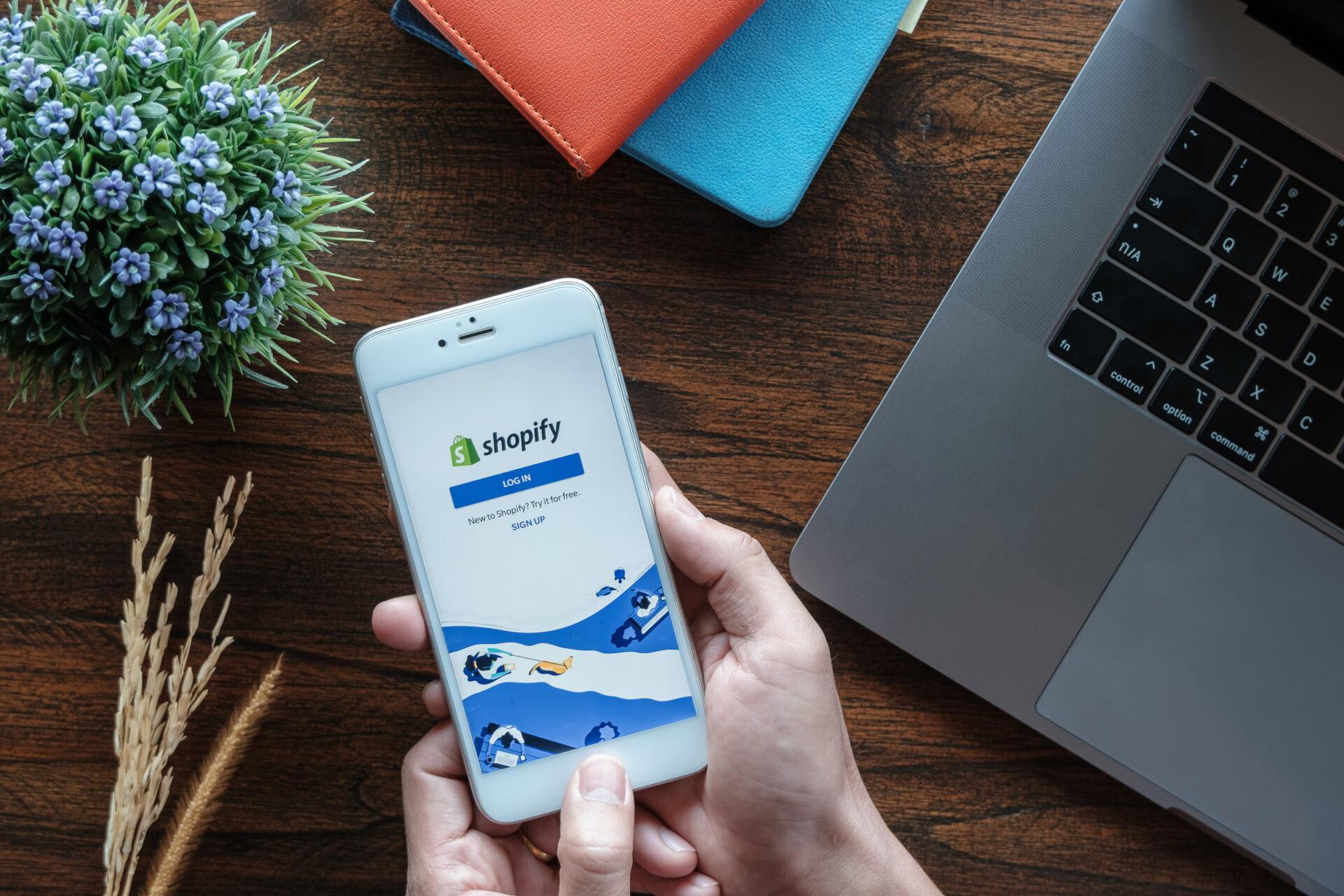 【業界別】Shopifyの実例20選！成功している要因を詳しく解説