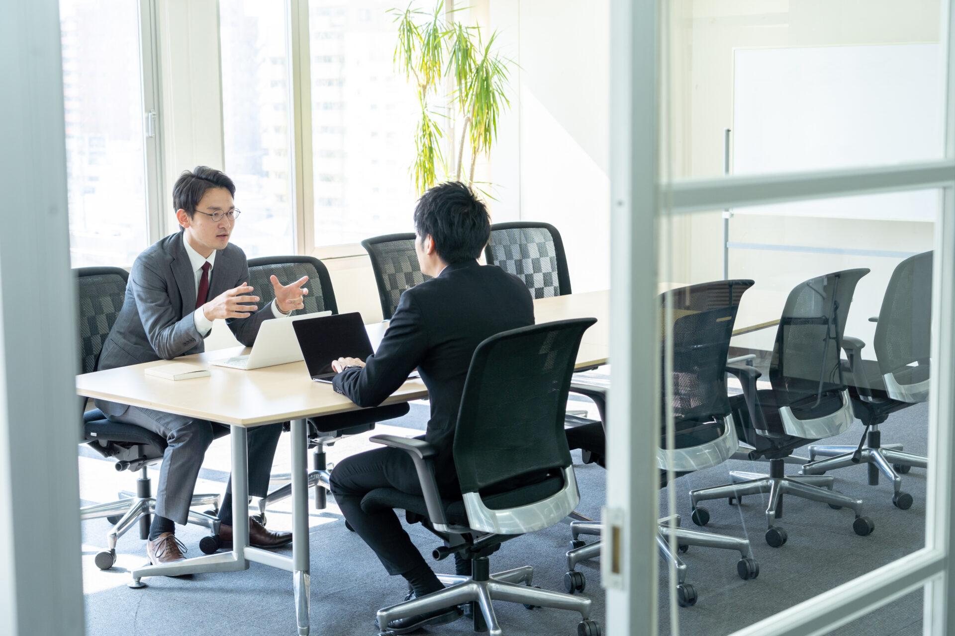 売上高が15%アップ！若手社員をやる気にさせるノーレイティングとは？