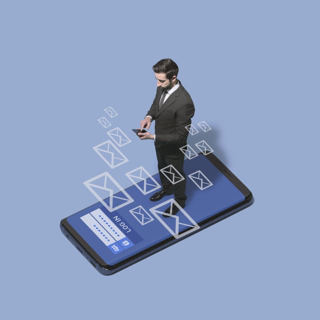 Webマーケティングで独立は可能！手順や年収について解説！