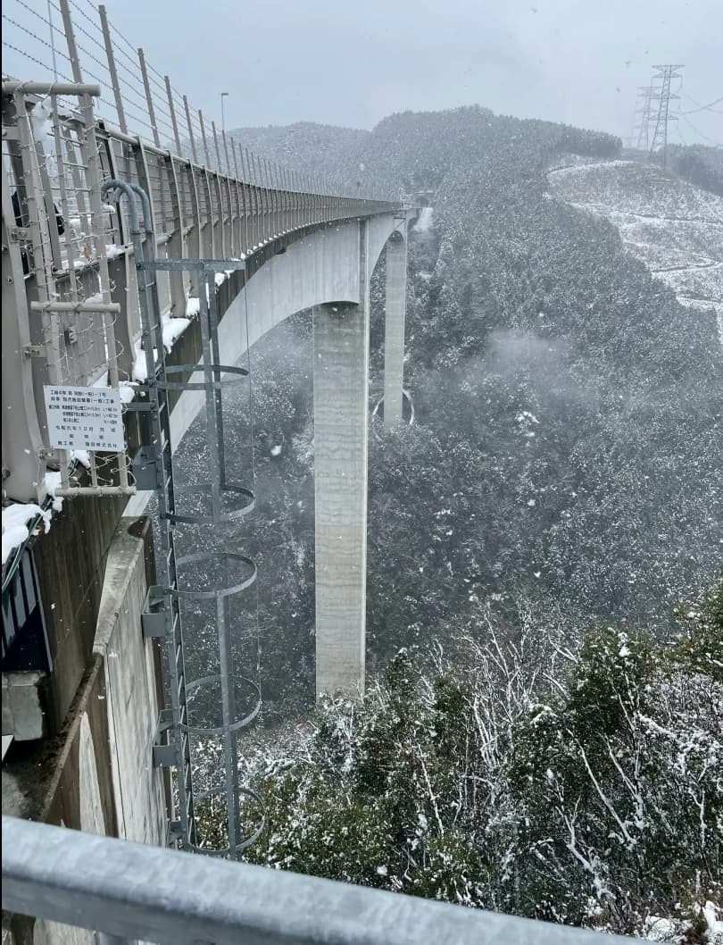滝行で精神を鍛える！！！！